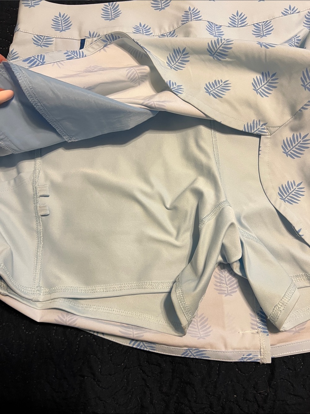 Vineyard Vines Performance Golf Skort - Large - Picture 3 of 5